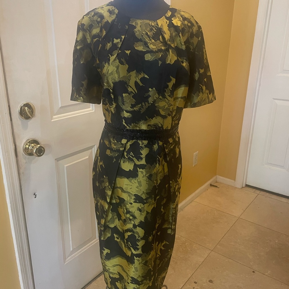 Chancelle Floral-Print Gold and Black semi-formal Sheath Dress